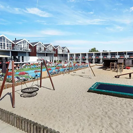 5 Person Holiday On A Holiday Park In
